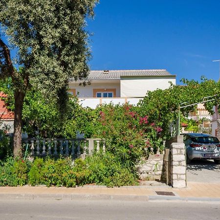Apartments Elvira Lopar Εξωτερικό φωτογραφία