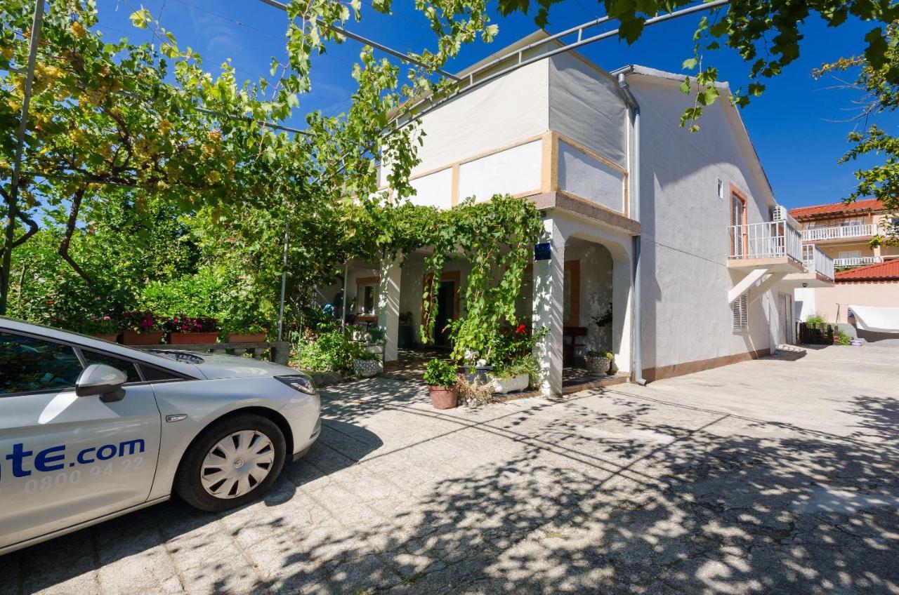 Apartments Elvira Lopar Εξωτερικό φωτογραφία