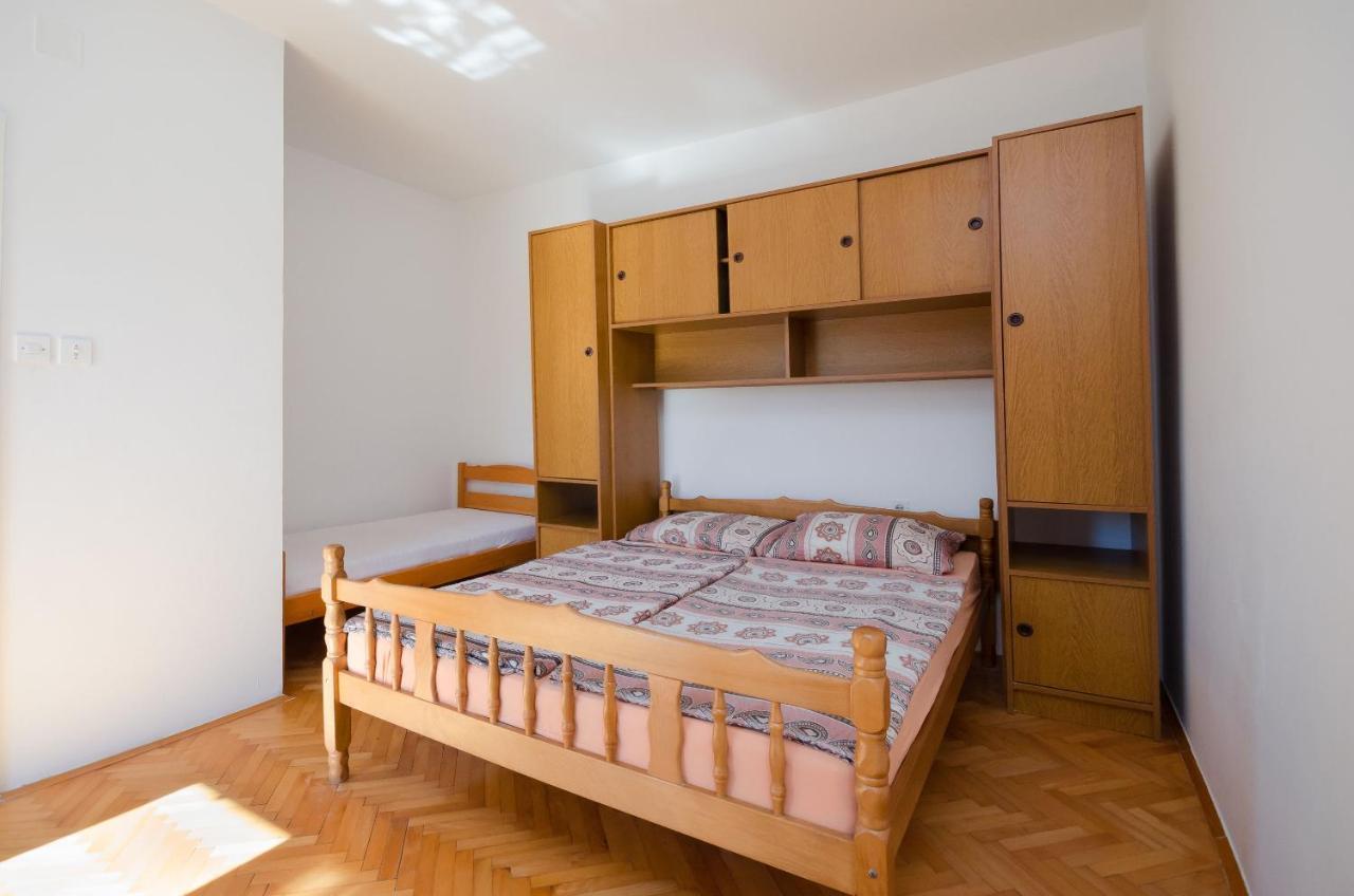Apartments Elvira Lopar Εξωτερικό φωτογραφία