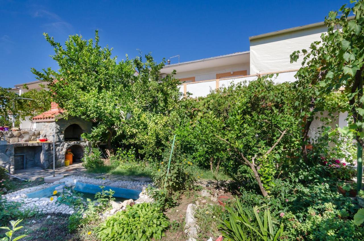 Apartments Elvira Lopar Εξωτερικό φωτογραφία