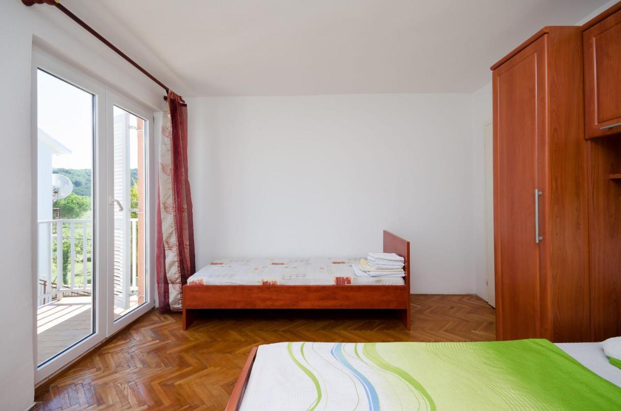 Apartments Elvira Lopar Εξωτερικό φωτογραφία