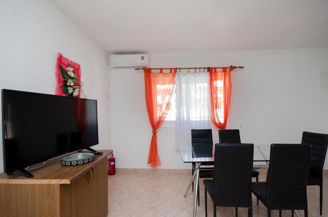 Apartments Elvira Lopar Εξωτερικό φωτογραφία