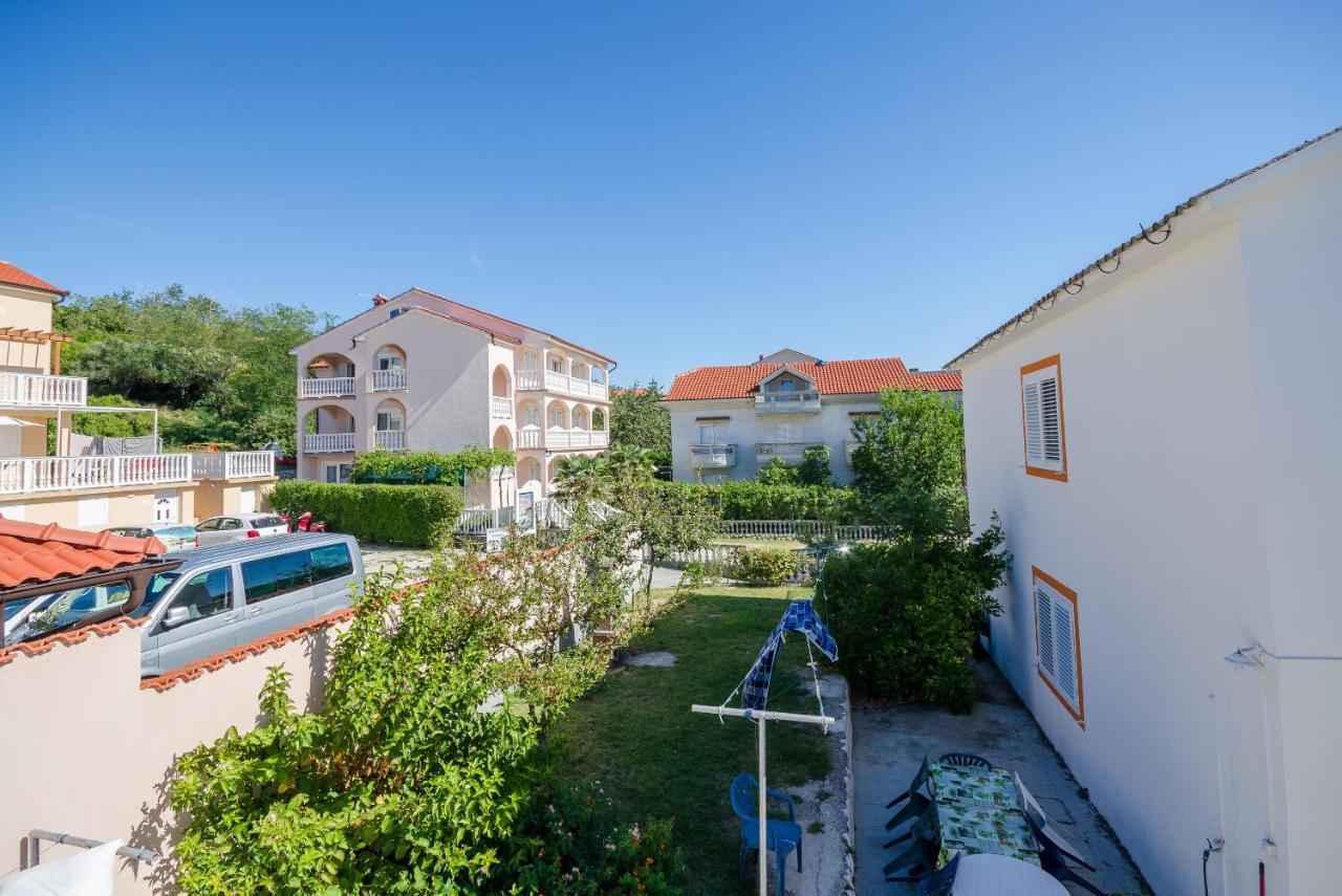 Apartments Elvira Lopar Εξωτερικό φωτογραφία