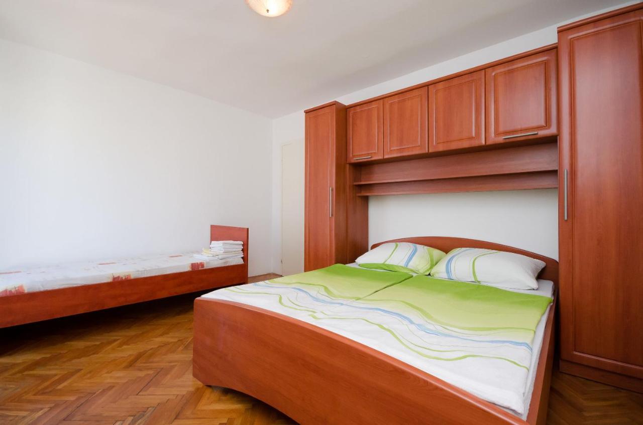 Apartments Elvira Lopar Εξωτερικό φωτογραφία