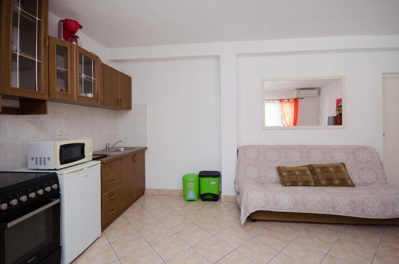 Apartments Elvira Lopar Εξωτερικό φωτογραφία