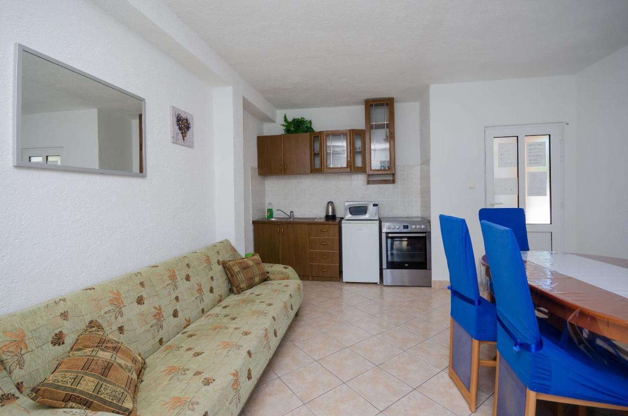 Apartments Elvira Lopar Εξωτερικό φωτογραφία