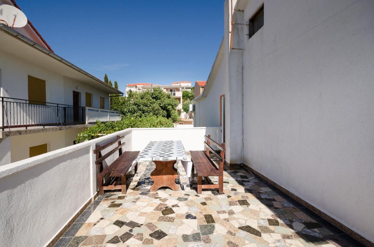 Apartments Elvira Lopar Εξωτερικό φωτογραφία